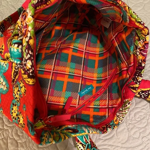 Going on a cruise? This is the perfect bag - Picture 3 of 9